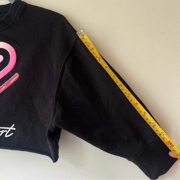 🌼 5/$25 Justice Sport Cropped Rainbow Heart Sweatshirt XS Black Fleece Pullover - Picture 6 of 8